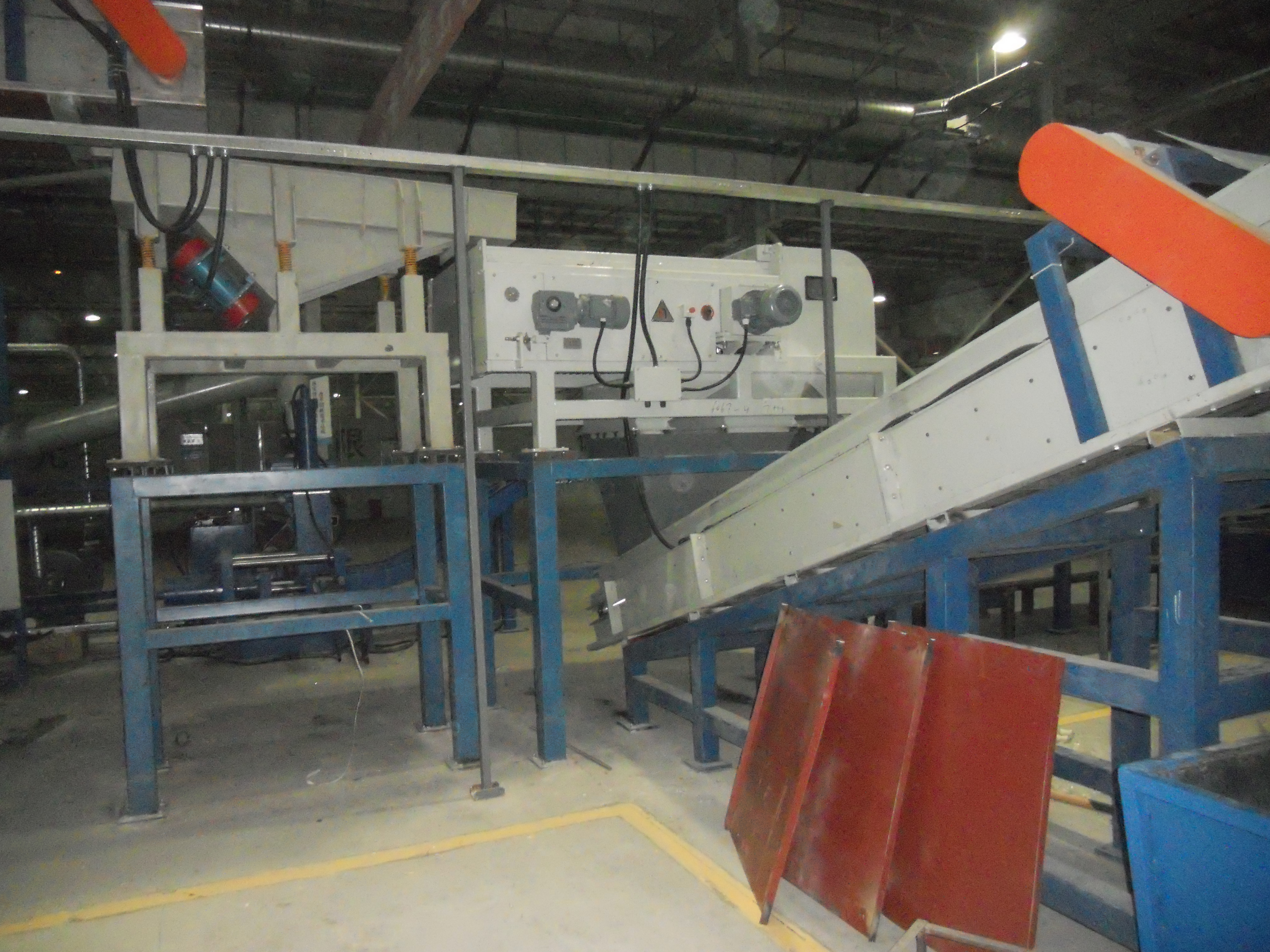 渦電流分選機(jī).jpg 渦電流分選機(jī).jpg